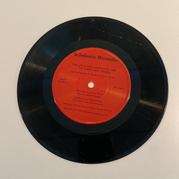 Vintage Book and Record Scholastic “The Little Red Lighthouse…” - Picture 3 of 10